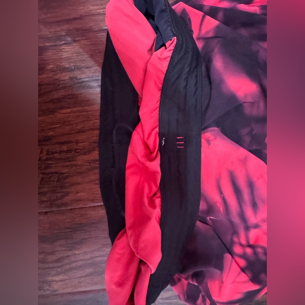 Lululemon Assert Shorts Men's 11" Unlined Tie Dye Rose Pink Crimson Drawstring - Picture 3 of 3